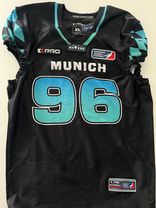 Gameworn Jersey #96 Butz