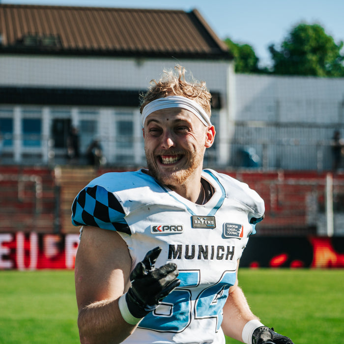 Gameworn Jersey #54 Lessow