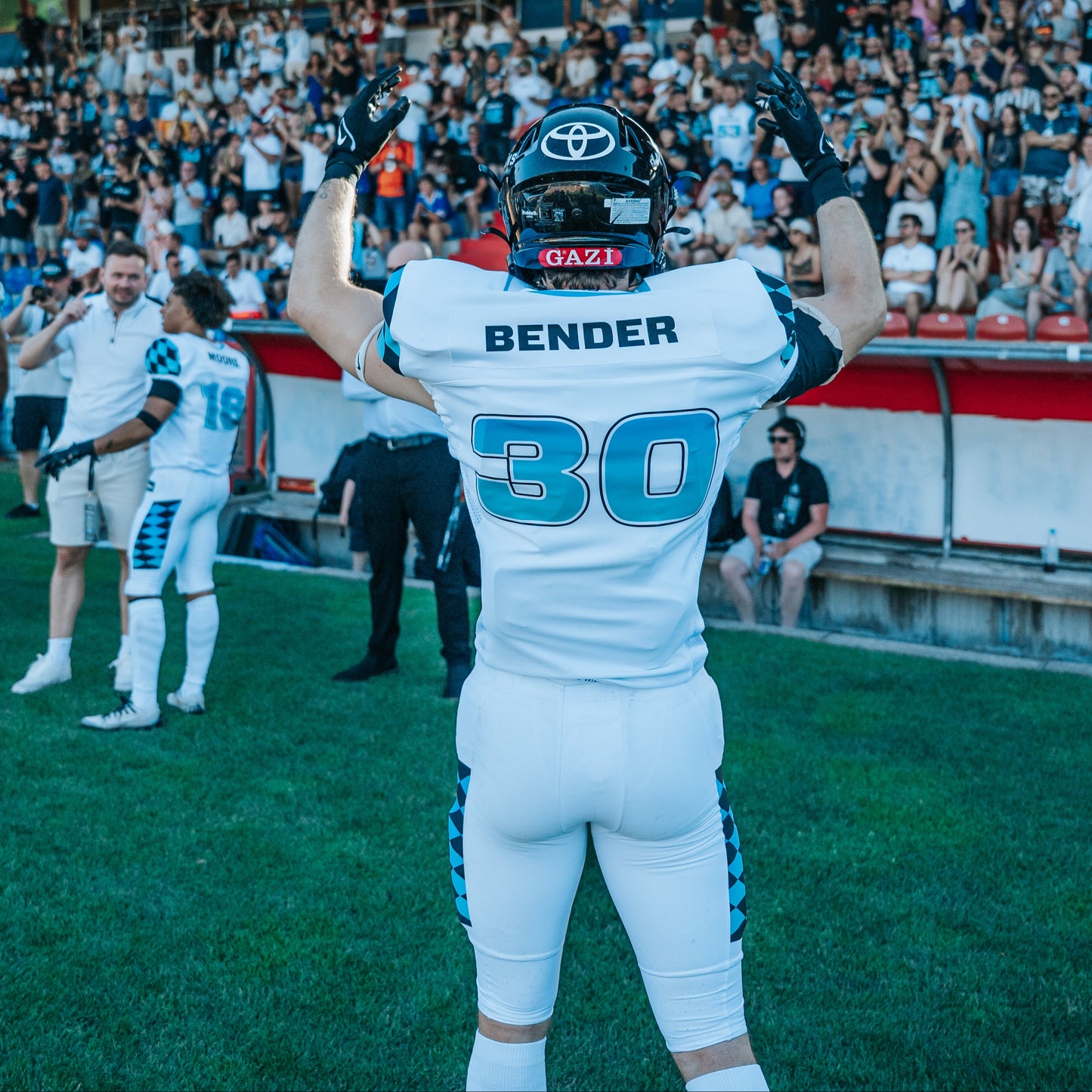 Gameworn Jersey #30 Bender