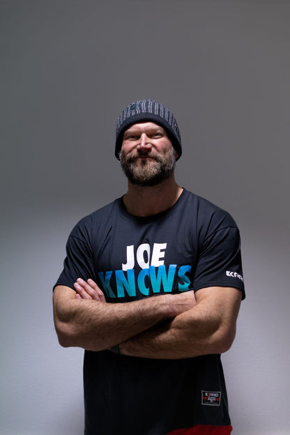 T-Shirt "JOE KNOWS"