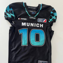 Gameworn Jersey #10 Perauer