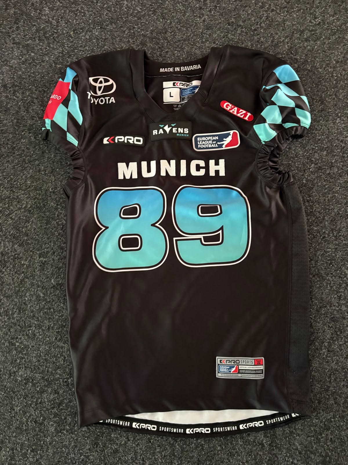 Gameworn Jersey 2024  #89 Hutter