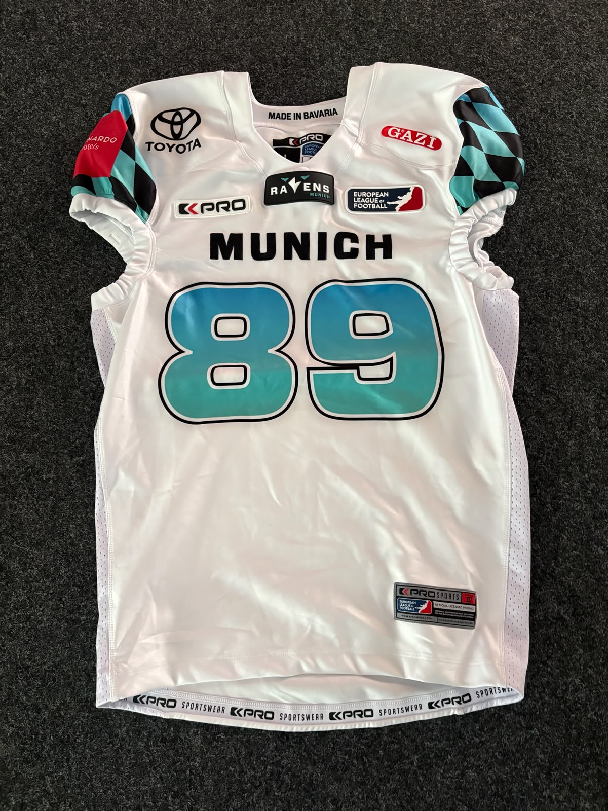 Gameworn Jersey 2024  #89 Hutter